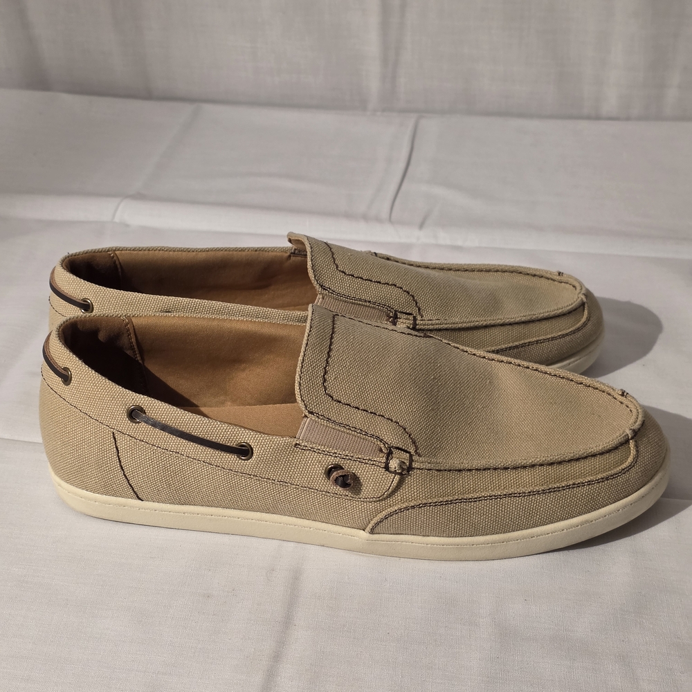 Crown Vintage Men's Beige Brohm Boat Shoes Sz 12